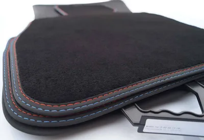 Immagine prodotto di Tappetini per la Serie 1 BMW F40 (doppia cucitura M1) Tappetini per auto in velours premium di qualità originale in 4 pezzi, nero