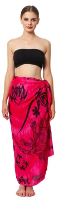 Imagen del producto de Pañuelo tipo "sarong" o "pareo", toalla de playa con estampado geométrico, confeccionado en viscosa
