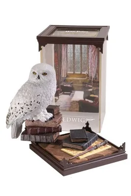 Produktbild von Harry Potter Magical Creatures Statue Hedwig 19 cm