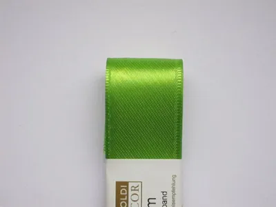Produktbild von STOFF- BAND Doppelsatin farbig GOLDINA 3 mm/3m APFELGRÜN