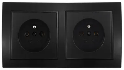 Produktbild von Adelid Quadra Doppelte Steckdose Schwarz mit Schutzkontakt