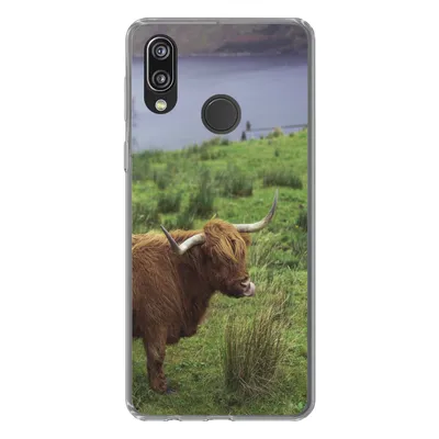 Produktbild von MuchoWow® Handyhülle Schutzhülle Hülle für Huawei P20 Lite (2020) Schottische Highlander - Gras - Wasser - Tiere Silikon Softcase Handy Hülle - Kartenhalter