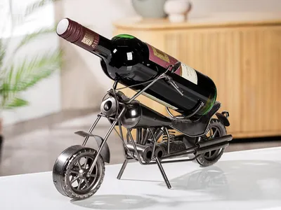 Imagen del producto de Soporte para botellas con forma de motocicleta, metal, color plateado, juego de 2 unidades, dimensiones: 11 cm de largo, 36 cm de ancho, 20 cm de alto. Código: 65189. Número de artículo: 4009079651898