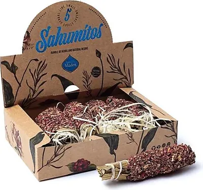 Imagen del producto de Sagrada Madre: Set de 5 sahumerios "Smudge Rose" en caja expositora, dimensiones: 18x4x12 cm. (Producto a la venta)