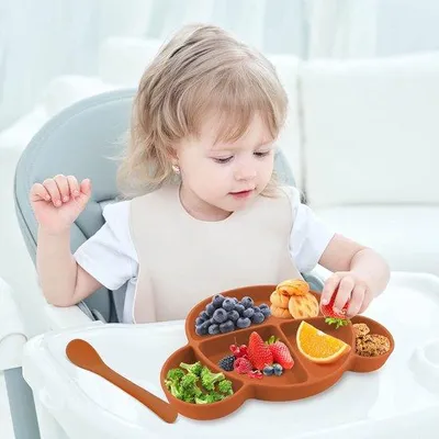 Produktbild von Silikon Babybord mit Antirutschsauger und Deckel