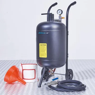 Productafbeelding van Mobiele straalketel 45 liter + 25 kg aluminiumsilicaat