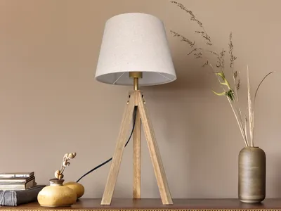 Produktbild von Große Dreibein Tischlampe Holzfuß mit Stoff Lampenschirm Creme Beige, Höhe 55cm