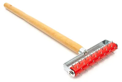 Immagine prodotto di Rullo perforatore per carta da parati con manico telescopico, pangolino rullo spinato per carta da parati – strumento per tappezzeria, Hbm