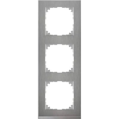 Zdjęcie produktu dla Ramka Merten MEG4030-3646 3-krotna stal nierdzewna/aluminium (MEG4030-3646)