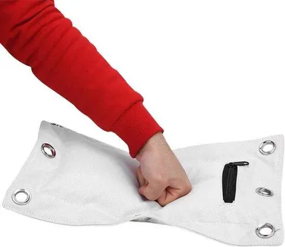 Zdjęcie produktu dla Wing Chun Canvas Punch Lege Zandzak – worek bokserski do muay thai i sanda – z sznurowaniem – worek treningowy i fitness.