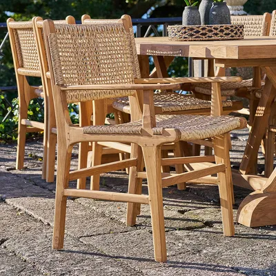 Produktbild von home24 Gartenstuhl mit Armlehnen - Braun - Rattan - Massivholz - 57 x 90 x 56 cm