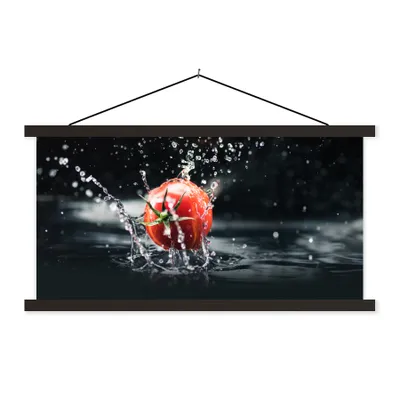 Produktbild von MuchoWow® Textilposter Tomate - Gemüse - Stilleben - Wasser - Rot 150x75 cm mit schwarzem Rahmen - Posterleiste