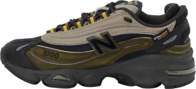 Productafbeelding van New Balance sneakers, model 124-15341039681880, kleur: nan, maat 42