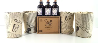 Produktbild von Monkey 47 Set - 6x Monkey 47 Gin 50ml (47% Vol) + 4x The Becher Keramikbecher