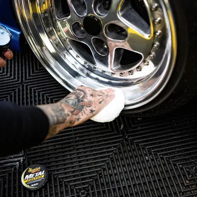 Produktbild von Meguiar's® Metal Polish 177 ml Chrom- & Metallpolitur Spiegelglanz