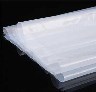 Immagine prodotto di GSHUR 2 m x 4 m - Telo in polietilene da 850 g, telo per serra extra spesso, telo in plastica, telo antipolvere, telo da giardino in polietilene resistente agli strappi per orticoltura, serre e tunnel di plastica