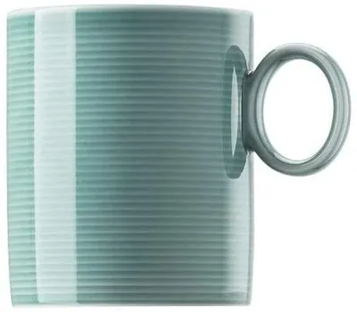 Immagine prodotto di Bicchiere grande con manico, stile Loft, colore azzurro ghiaccio. Codice: 11900-401918-15571. Codice prodotto: 4012436521901