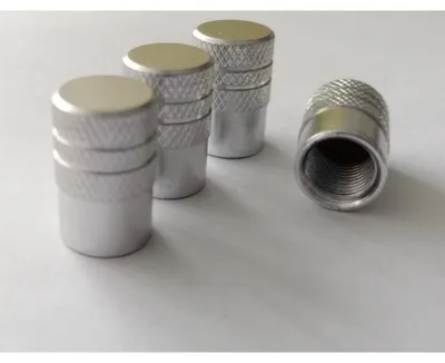 Zdjęcie produktu dla 4 sztuki aluminiowych nakładek na zawory do opon, kolor srebrny FLZ.RAZ294