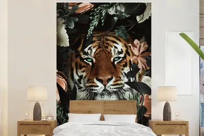 Produktbild von MuchoWow® Fototapete für Wohnzimmer oder Schlafzimmer Wandtapete Vinyl Motivtapete Tiger - Botanisch - Blumen - 145x220 cm - Wanddekoration