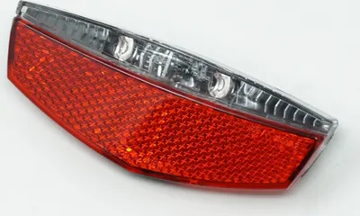 Produktbild von LED Rücklicht Dynamobetrieb mit Standlicht für Gepäckträger mit 50 / 80 mm Schraubenabstand