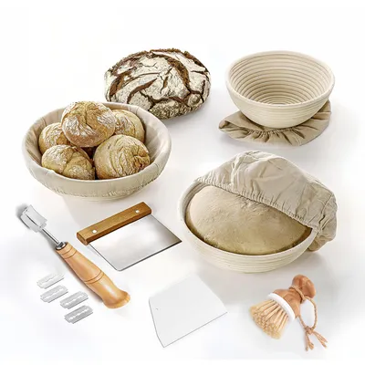 Produktbild von Gärkörbchen kit 3 x Rund Gärkörbe 20/23/25 cm Brotform mit Stoffbezüge Teigschaber Schaber Cutter kurze Bürste Schaber ideale Gärkorb