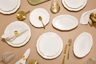 Produktbild von Hermia Concept, Hochwertiges Dinner Set (18 Teile) - 100% Porzellan, Weiß & Gold
