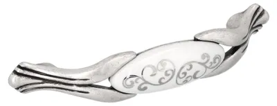 Produktbild von Griff für Möbel aus Zinklegierung und Porzellan. Lochabstand: 96 mm. Finish: Alt silber, glänzend