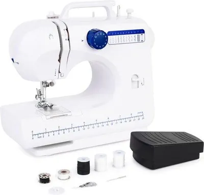 Productafbeelding van Elektronische naaimachine SW45, 12 steken, wit, multifunctioneel, 2 snelheden, met hand- of voetpedaal, LED-verlichting, 30x26x11 cm, draagbaar