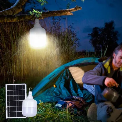 Immagine prodotto di Lampada LED portatile da 50 W con pannello solare e telecomando SunStars