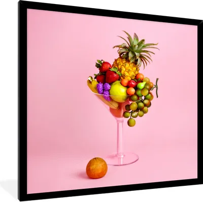 Produktbild von MuchoWow® Gerahmtes Poster Obst - Cocktail - Martini Glas 40x40 cm - Poster mit Schwarzem Bilderrahmen Wandposter Rahmen Foto Bilder - Mit Rahmen - Wanddekoration Schlafzimmer
