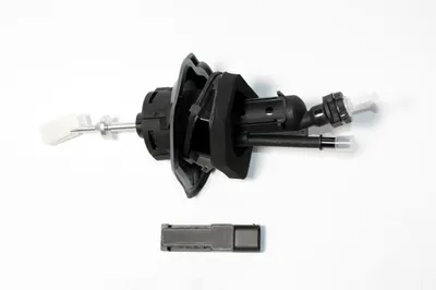 Produktbild von BREMBO C 24 026 Kupplungsgeberzylinder für FORD FOCUS III Turnier Kuga Mk2 (DM2) Focus II Schrägheck (DA, HCP, DP) FOCUS III C-Max II Grand C-Max