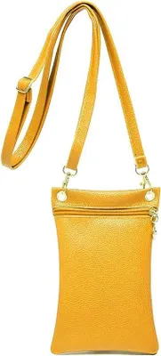 Image de Sac en cuirPolyuréthanejaune avec bandoulière, idéal pour faire les courses et se promener