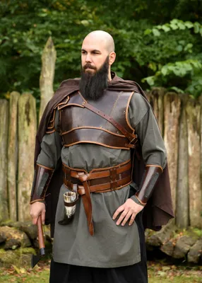 Produktbild von Leder Brustschutz braun, „Arnulf“ S/M