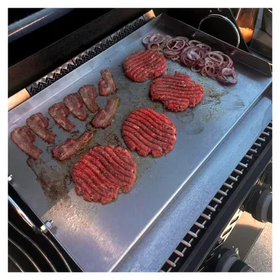 Produktbild von Grillplatte aus Edelstahl | 49,5 x 32 cm | BBQ Plancha für Weber Grill | rechteckig, universal | Grillblech für Holzkohle und Gas