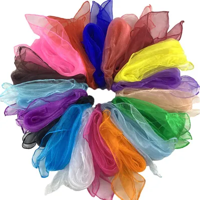 Produktbild von 26 Stück quadratische Jongliertücher, Chiffontücher, bunte Tücher, Schwingtücher, Seidentücher, Regenbogen, Tanztücher, Zirkusspielzeug für Babys, Kindergarten, Kinder, Partyaktivitäten, Zubehör, 60 x 60 cm