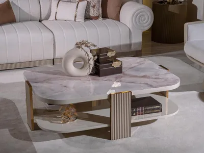 Image de Table basse beige, confortable, en bois, table basse design pour le salon
