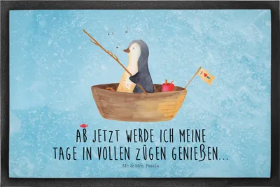 Produktbild von Mr. & Mrs. Panda Türmatte Pinguin Angelboot 40 x 60 cm - Eisblau - Geschenk, Fussmatte, Schmutzfangmatte, Schmutzfänger, Angeln, Leben, Boot, Optimistisch, Fußabstreifer