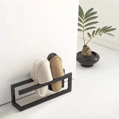 Produktbild von Famanu Schuhregal schmal - stabil und schwarz - für Eingangsbereich, Flur, Schlafzimmer - 42 x 10 x 14 cm