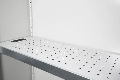 Produktbild von Lochblecheinsatz für Wannenboden 500 x 50 mm Seitenaufkantung 56624x, lichtgrau