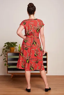 Damenkleid mit Fischdruck aus 0% tot 49% Gerecycled Katoen, Hauptbild