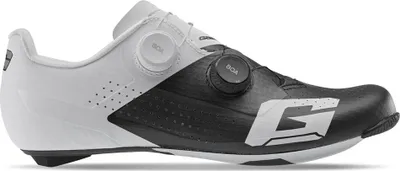 Produktbild von Gaerne G.jet Rennradschuhe Schwarz EU 43 Mann Schwarz EU 43