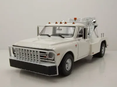 Produktbild von Greenlight Collectibles 13623 Chevrolet C-30 Dually Wrecker 1968 weiß Abschlepper 1:18