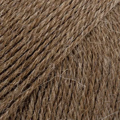 Produktbild von DROPS Alpaca Garn 9043 - 100% Superfine Alpaka, Kakaoton, Perfekt für Weiche und Langlebige Strickprojekte