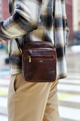 Obrázek produktu pro Peterson pánská kožená crossbody taška hnědá 21x18 cm