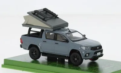 Produktbild von Tarmac Works T64R-041-CAMP - 1/64 - Toyota Hilux, grau - Neu