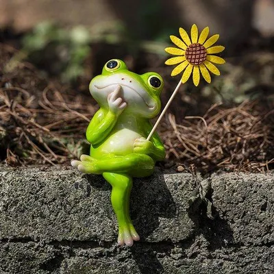 Imagen del producto de Ibenzoa®: Juego de 4 figuras de ranas hechas de resina resistente a los rayos UV y a la intemperie, de 12,5 x 6,5 x 7 cm, de colores variados. Ideales para decorar jardines, balcones y macetas