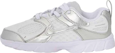 Image de Nike Sneakers HQ6413-103 in WHITE color size 19.5