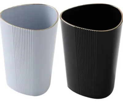 Produktbild von Zahnputzbecher Set 2 Stück Kunststoff Dreieckig 350 ml Blau/Schwarz