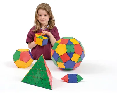 Produktbild von Konstruktionsspielzeug Basic Set, 164 Teile, Quadrate 7,5 cm, Dreiecke und Pentagone