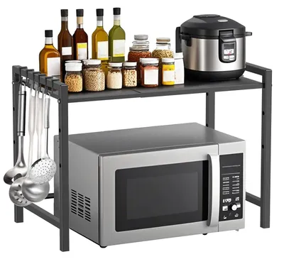 Obrázok produktu pre Polica na mikrovlnnú rúru – výsuvná kuchynská polica – 38–64 cm – uhlíková oceľ – 6 hákov – nosnosť 50 kg – čierna